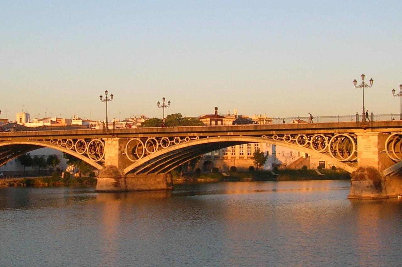 Nice Apartment In The Heart Of Sevilla Bagian luar foto